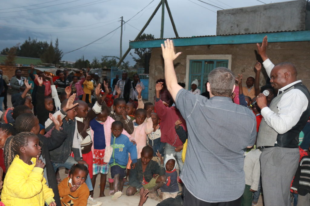 Crowd.16.Kenya