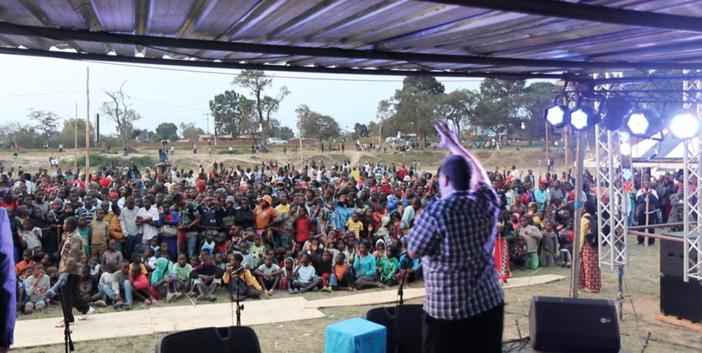 Crowd.16.Malawi