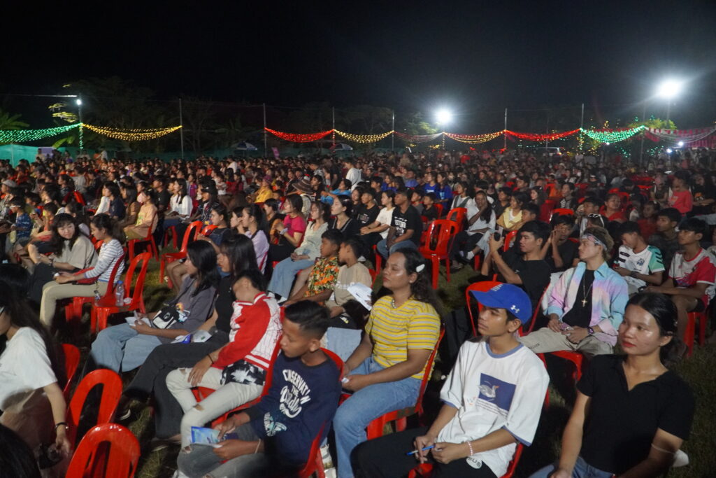Dsc08715.Crowd